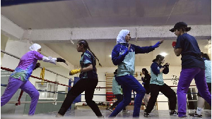 Girls training for boxing in Algeria