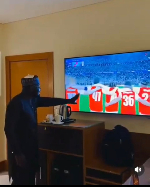 PSG fan's hilarious Arsenal taunt goes viral during Champions League final