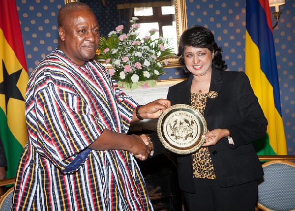 President Mahama with President of Mauritius, Dr. (Mrs) Ameenah Gurib-Fakim