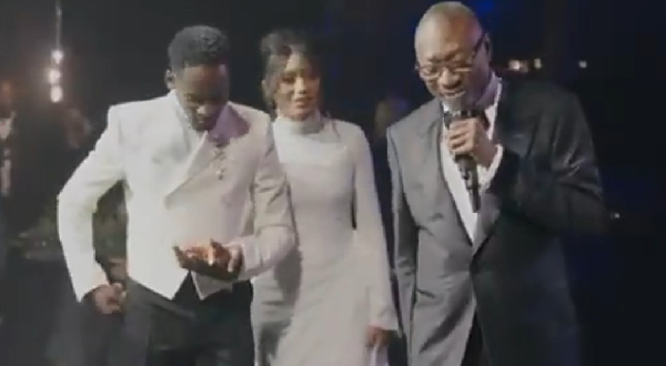 Femi Otedola (R) with Mr Eazi (L) and Temi (M) at the wedding