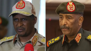 Gen Mohamed Hamdan Dagalo (L) and Gen Abdel Fattah al-Burhan (R) both lead powerful forces