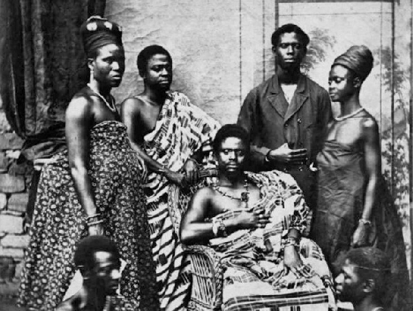 A photo believed to be of Nana Asamani with some other people | Eplange Library