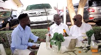 Sarkodie with guests at the feast
