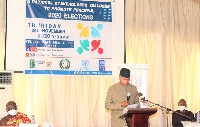 Dr. Mohamed Ibn Chambas delivering his address