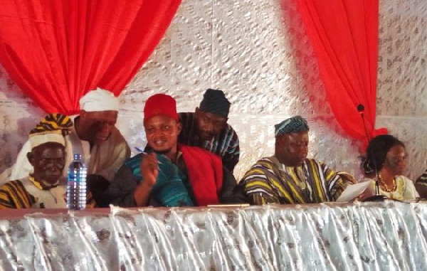 Naba Abeka Nonge-Buuri Malitinga (in a red cap)