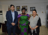 Glen Askew; Dep. Australian High Commissioner to Ghana, Catherine Afeku and Lee-Ann Tjunypa Buckskin
