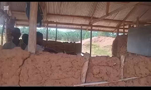 The deplorable classroom block in Amokrom