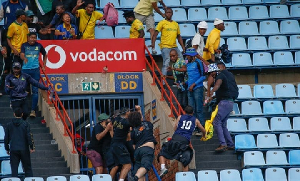 Image of fan violence between Mamelodi Sundowns and Esperance