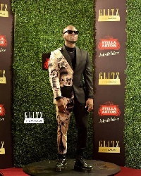 King Promise on the red carpet