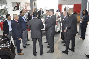 The delegation toured the offices of Japan Motors Trading Company
