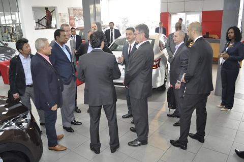 The delegation toured the offices of Japan Motors Trading Company