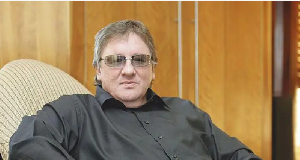 Tributes don dey pour in for insurance magnate and philanthropist Douw Steyn