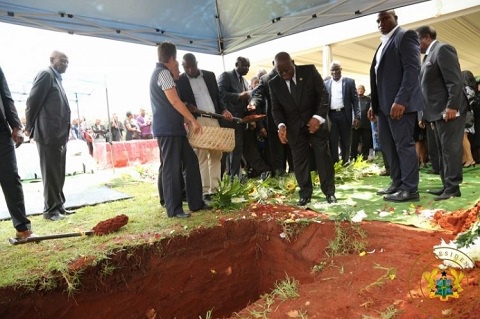 President Akufo-Addo pays his last respect to the late South African legend, Hugh Masekela