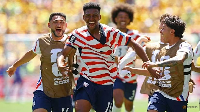 USA beat Australia 2-0 in a dominant display, moving closer to topping their World Cup group
