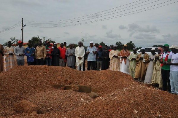 Kwesi Amissah-Arthur and some Islamic leaders praying for the late Hajia Naaba