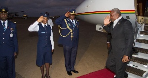President Mahama off to Banjul to hold talks with Yahya Jammeh