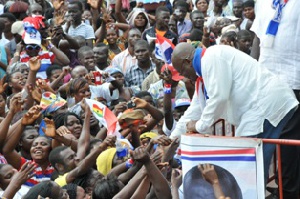 Nana Addo Shakes Crowd