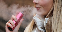 Gracey says the thought of quitting her vape scares her