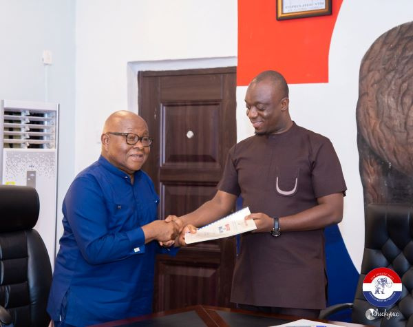 Prof. Aaron Mike Oquaye (L), General Secretary of the NPP Justin Kodua Frimpong (R)