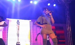 Ebony performing at People's Celebrity Awards
