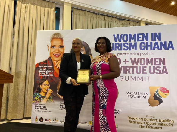 Shannan Ighodaro (L) and Ambassador Nancy Q Sam (R)