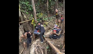 More people rescued from flooded Laos cave after more than a week