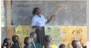 Ugandan teachers earn about 490,000 shillings ($125; £100) per month