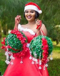 Nana Ama McBrown beautifully dressed in an Xmas outfit