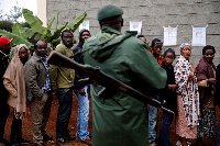 Kenyans waiting to vote in the presidential election, Gatundu, Kenya, August 8, 2017