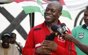 Vice President, Kwesi Amissah-Arthur addressing party supporters on a campaign tour.