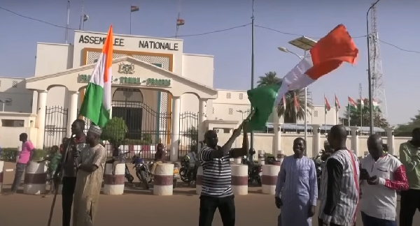 People celebrate leaving Ecowas in Niger's capital, Niamey