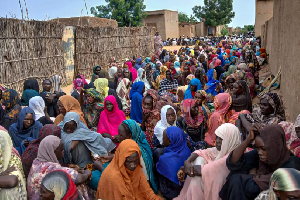 Sudanese residents gather to receive free meals in El Fasher Sudanese residents gather to receive free meals in El Fasher