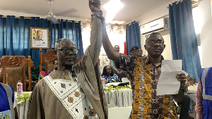 Ashaiman MCE Freeman Tsekpo (L) says his townsfolk are not notorious