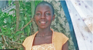 Monic grow up wit 10 siblings for rural Uganda