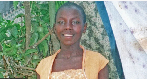 Monic grow up wit 10 siblings for rural Uganda