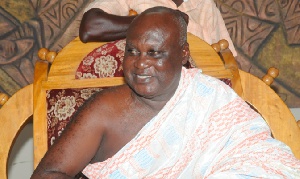 Nana Bosoma Asor Nkrawiri, Paramount Chief of the Sunyani Traditional Council