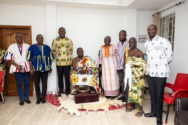 Elizabeth Ohene (woman) and other NPP members visited Paramount Chief of Abutia (seated)