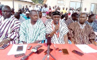 Kpan-Naa Abubakar Andani (middle) addressing the press conference