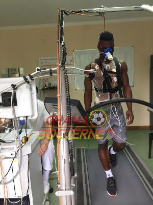 Rashid Sumaila completed his medicals to join the Serbian club