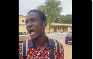 The demonstration was in response to delayed staff identification numbers and unpaid salaries