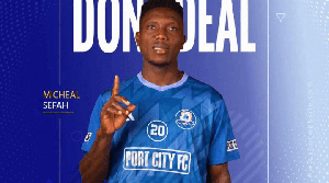 Defender Michael Sefah .png