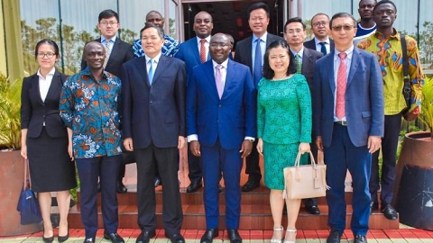 Vice President of the Republic, Dr. Mahamudu Bawumia with some Chinese delegation