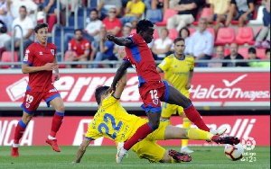 Yaw Yeboah in action for CD Numancia