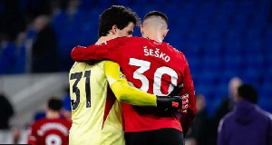 Manchester United match-winner Benjamin Sesko and Senne Lammens after the 1-0 win at Everton