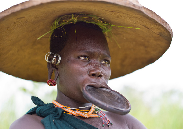 The mystery of ‘lip plates’ of the Ethiopian Surma tribes | Photos
