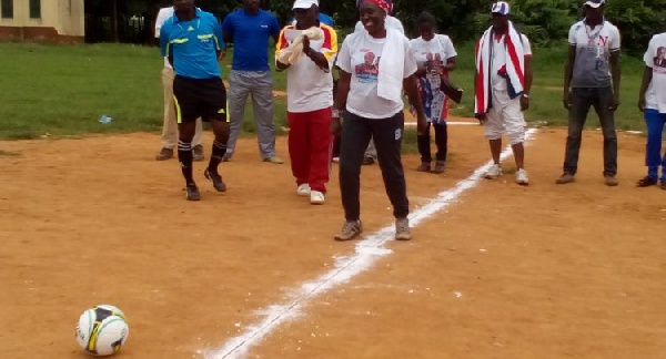 Gifty Twum Ampofo flanked by her party executives during the kick-off of the fun games
