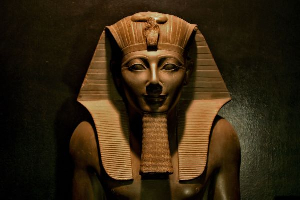 Egyptian Pharaohs dating back to the early centuries had Akan names, according to the Hemanhene