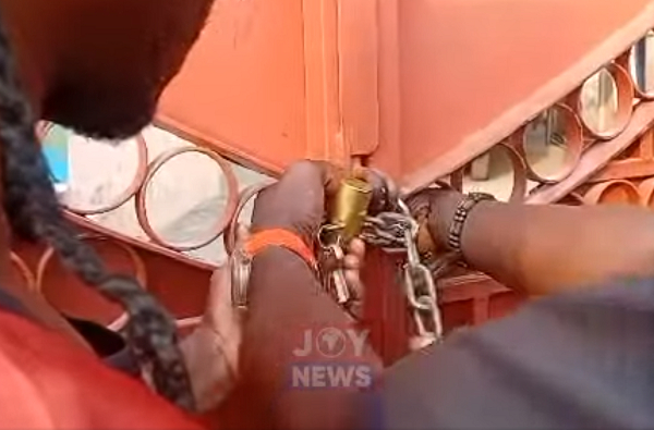 The angry party executives locked the offices and the main gate with their own padlocks