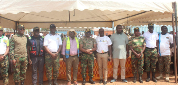 (5th left) Solomon Kotey Nikoi, (m) Vice Admiral Seth Amoama, (5th right) Osei Assibey Antwi, et al.