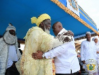 President Akufo-Addo exchanges pleasantries with Sheikh Nuhu Sharubutu at the Independence Square